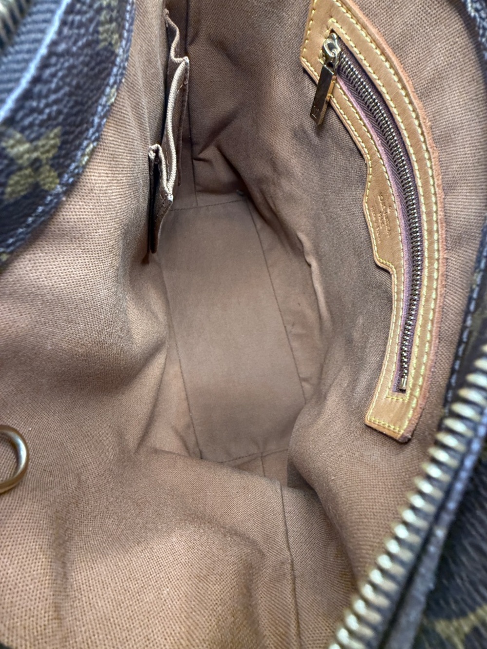 STUNNING LOUIS VUITTON MONOGRAM TOTE! - Picture 11 of 17